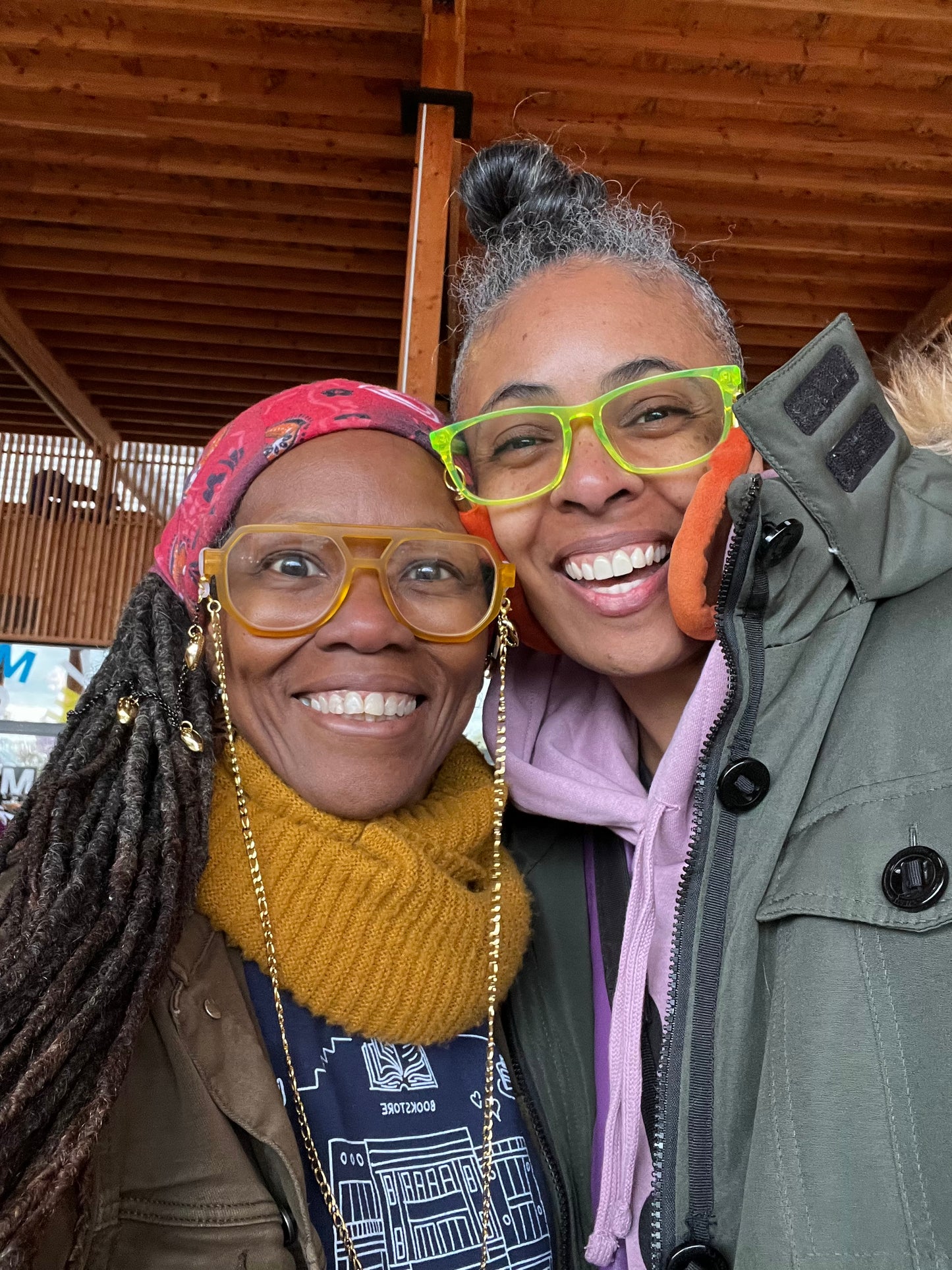 Velvet Rope Cozy Strap